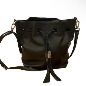 Kate Spade New York Black Leather Bucket‎ Bag Crossbody Purse Tassel- EUC